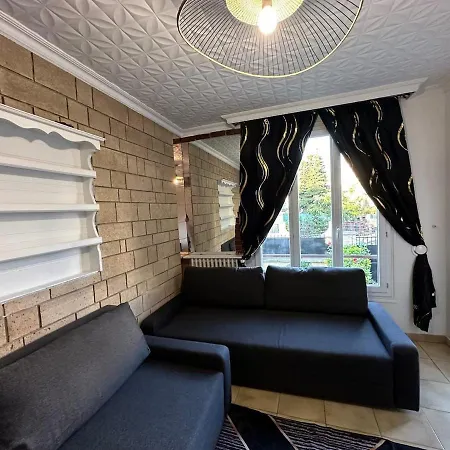 Apartment Maison Proche Paris Metro 13 Pierrefitte-sur-Seine